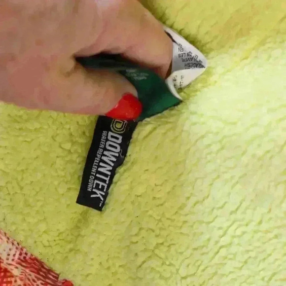 Child's LL Bean Down vest pink/yellow/graphic print size L (14 - 16) - Downtek - Picture 13 of 16